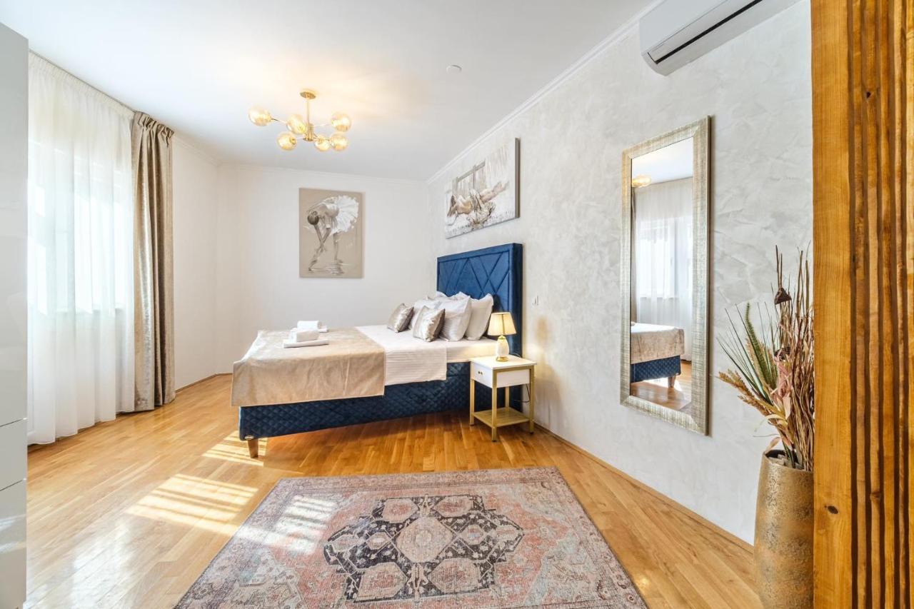 Luxury Apartmens Sebastijan&Karlo สปลิท ภายนอก รูปภาพ