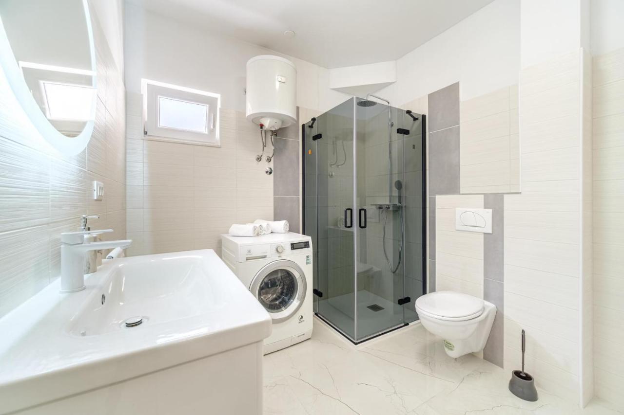 Luxury Apartmens Sebastijan&Karlo สปลิท ภายนอก รูปภาพ