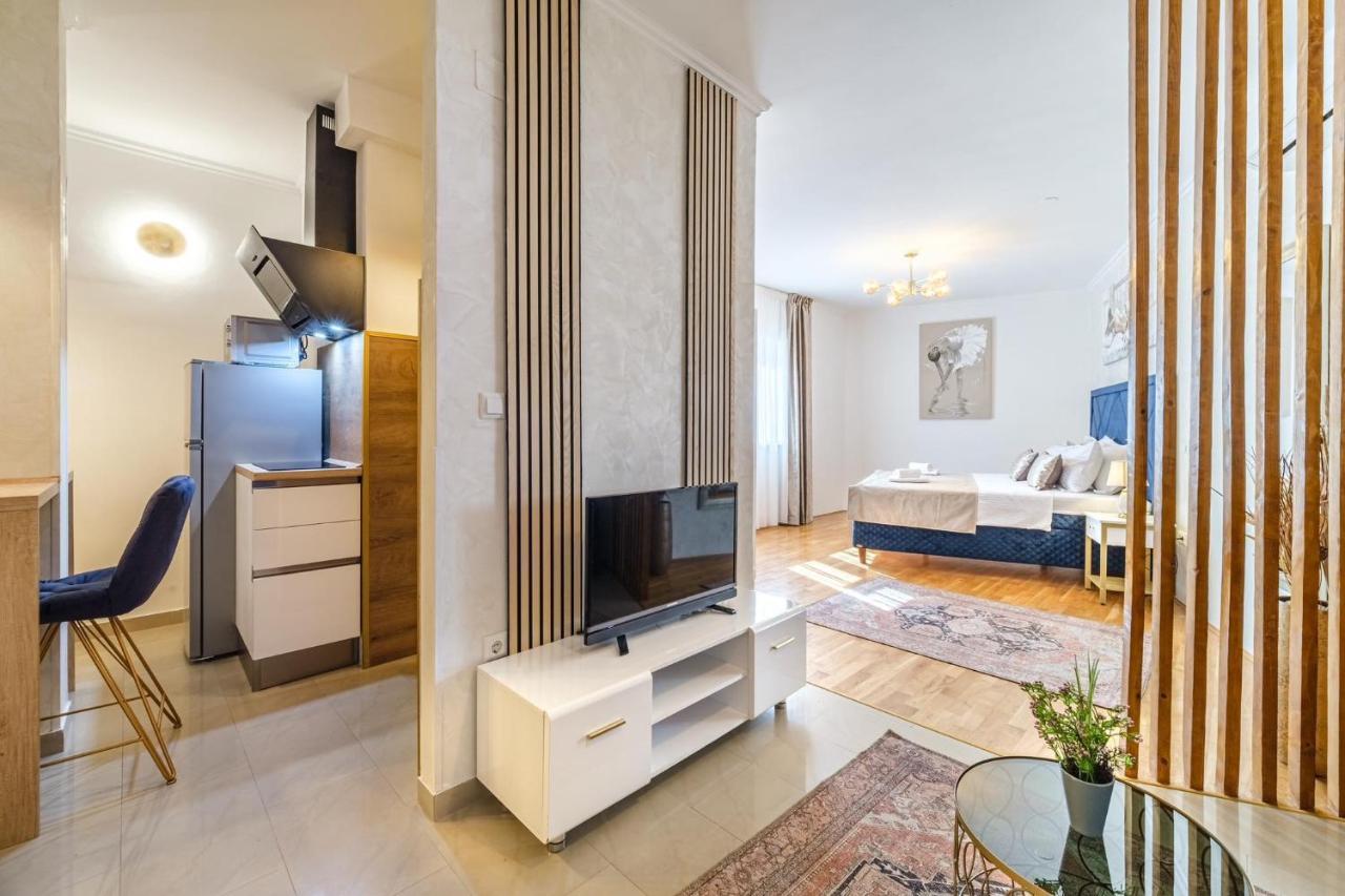 Luxury Apartmens Sebastijan&Karlo สปลิท ภายนอก รูปภาพ